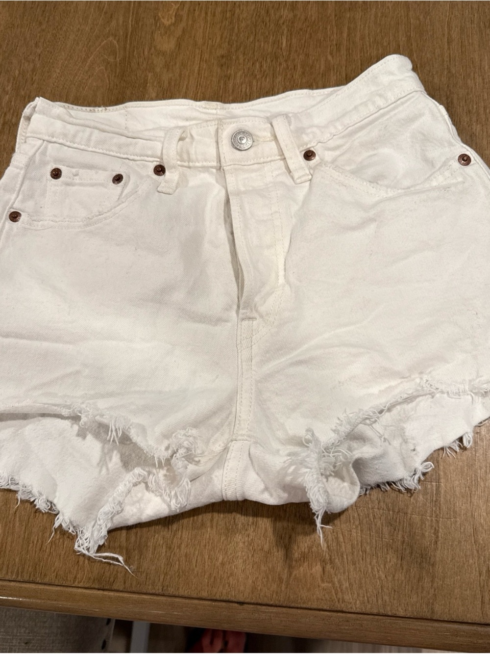 Levi's 501 High-Rise White Denim Cut Off Shorts W25 Frayed Hem Pockets
